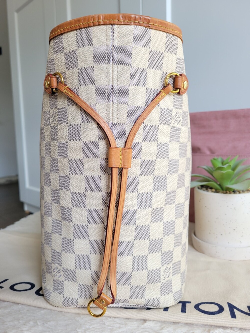 💕BEAUTIFUL Louis Vuitton Tote Bag Neverfull MM Damier AZUR - Microchipped - Picture 10 of 17